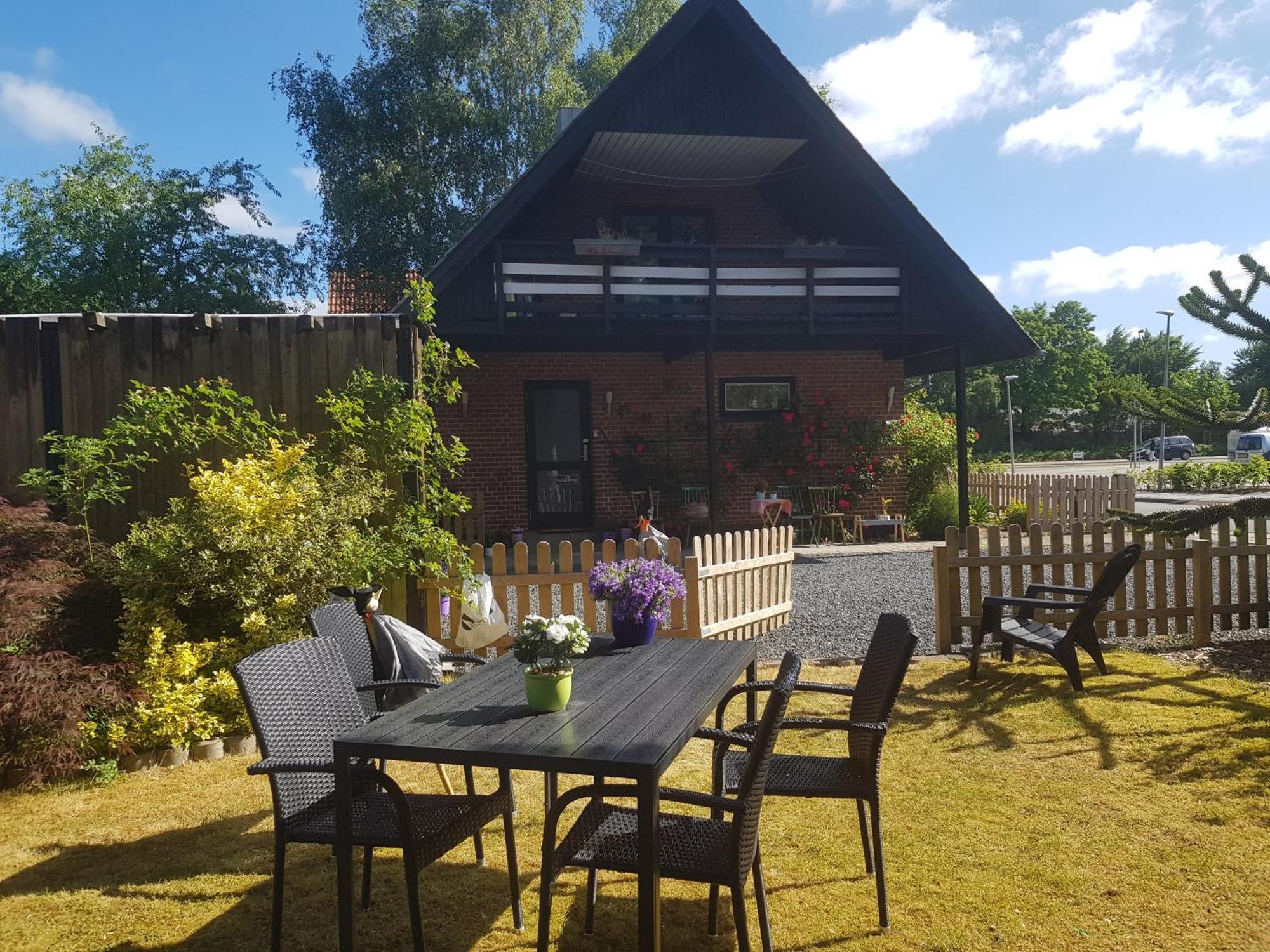 5Min Walk To Lego House - Two Bedrooms On Loft Floor With Balcony * With Garden Billund Bagian luar foto